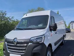 Schwarz Gebraucht 2023 Renault Master Van | 25.350 € (Fairer Preis)