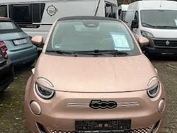 Colore esterno (rose gold)metallic Gebraucht 2023 Fiat 500e La Prima Cabrio | 28.990 € (Teuer)