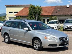Silber Gebraucht 2010 Volvo V70 Momentum Kombi | 2.799 € (Superpreis)