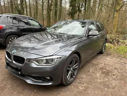 Grau Gebraucht 2015 BMW 318 Kombi | 9.700 € (Fairer Preis)