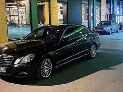 Schwarz Gebraucht 2009 Mercedes E220 Limousine | 10.300 € (Etwas zu teuer)