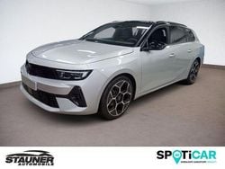 Kristall silber (metallic) Gebraucht 2024 Opel Astra Ultimate Kombi | 22.780 € (Guter Preis)