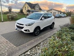 Weiß Gebraucht 2015 Hyundai ix35 SUV | 10.800 € (Fairer Preis)