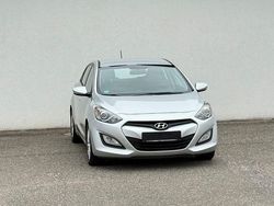 Silber Gebraucht 2012 Hyundai i30 Intro Edition Limousine | 5.999 € (Fairer Preis)