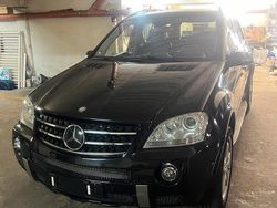 Schwarz Gebraucht 2006 Mercedes ML420 AMG SUV | 8.000 €