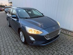 Blau Gebraucht 2019 Ford Focus Titanium Kombi | 6.700 €