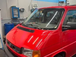 Rot Gebraucht 2001 VW T4 Van | 14.500 €