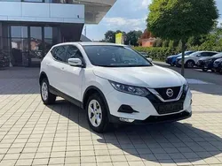 Solid white uni Gebraucht 2020 Nissan Qashqai Acenta SUV | 15.798 € (Superpreis)