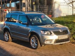 Grau Gebraucht 2016 Skoda Yeti Joy SUV | 13.700 € (Fairer Preis)