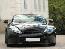 Schwarz Gebraucht 2009 Aston Martin V12 Vantage Coupé | 119.000 € (Fairer Preis)