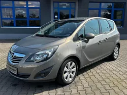 Braun Gebraucht 2013 Opel Meriva Innovation Van / Kleinbus | 5.100 € (Fairer Preis)
