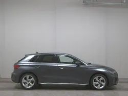 Daytonagrau perleffekt Gebraucht 2024 Audi A3 S-Line Limousine | 24.480 € (Guter Preis)