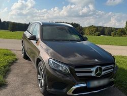 Braun Gebraucht 2016 Mercedes GLC250 SUV | 21.999 € (Fairer Preis)
