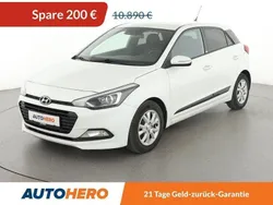 Weiß Gebraucht 2016 Hyundai i20 Passion Kleinwagen | 10.690 € (Fairer Preis)