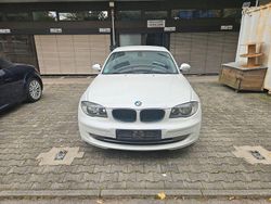 Weiß Gebraucht 2008 BMW 116 Kleinwagen | 2.050 € (Fairer Preis)