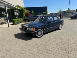 Blau Gebraucht 1992 Mercedes 190 Limousine | 14.299 €