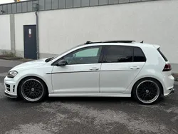 Weiß Gebraucht 2016 VW Golf VII R Limousine | 19.870 € (Fairer Preis)