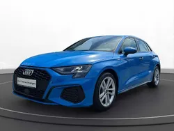 Blau Gebraucht 2023 Audi A3 Sportback S-Line Limousine | 22.960 € (Fairer Preis)