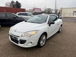Weiß Gebraucht 2010 Renault Mégane Cabriolet Luxe Cabrio | 3.399 € (Guter Preis)