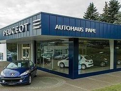 Grau Gebraucht 2023 Peugeot 2008 Active SUV | 20.800 € (Superpreis)