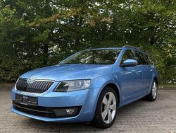 Blau Gebraucht 2014 Skoda Octavia Elegance Limousine | 10.000 € (Fairer Preis)