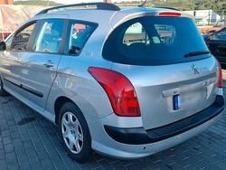 Silber Gebraucht 2008 Peugeot 308 SW Limousine | 2.400 €