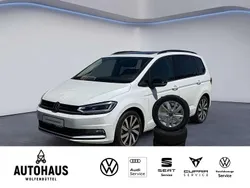 Oryxweiß perlmutteffekt Neu 2025 VW Touran Highline Van / Kleinbus | 49.940 €