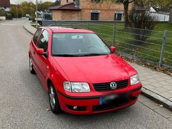 Rot Gebraucht 2000 VW Polo Kleinwagen | 800 €