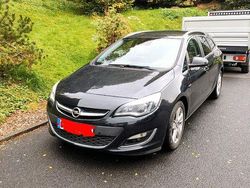 Schwarz Gebraucht 2015 Opel Astra Edition Kombi | 4.900 € (Fairer Preis)