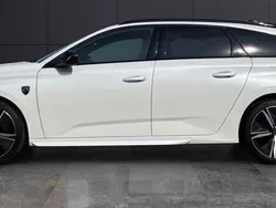 Weiß Gebraucht 2024 Peugeot 308 GT Kombi | 28.000 € (Fairer Preis)