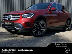 Designo hyazinthrot (metallic) Gebraucht 2021 Mercedes GLC300e SUV | 36.979 € (Fairer Preis)