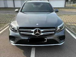 Grau Gebraucht 2016 Mercedes GLC250 AMG line SUV | 23.699 € (Fairer Preis)