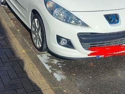 Weiß Gebraucht 2009 Peugeot 207 CC Platinum Cabrio | 7.000 € (Teuer)
