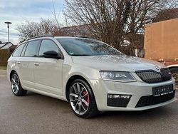 Grau Gebraucht 2015 Skoda Octavia RS Kombi | 14.750 € (Etwas zu teuer)