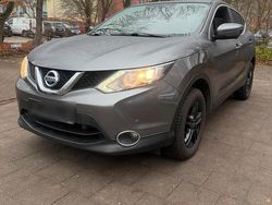 Grau Gebraucht 2017 Nissan Qashqai N-Vision SUV | 8.650 € (Fairer Preis)