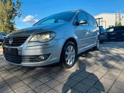 Grau Gebraucht 2008 VW Touran Van / Kleinbus | 5.800 € (Etwas zu teuer)