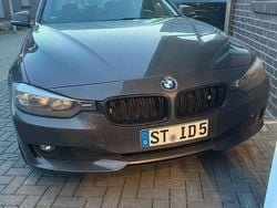 Braun Gebraucht 2012 BMW 320 Limousine | 8.700 € (Guter Preis)