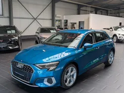 Blau Gebraucht 2022 Audi A3 Sportback Advanced Plus Limousine | 27.900 € (Fairer Preis)