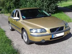 Gold Gebraucht 2002 Volvo S60 Limousine | 3.100 €