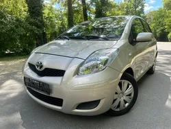 Gold Gebraucht 2009 Toyota Yaris Sol Limousine | 5.990 € (Etwas zu teuer)
