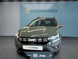 Grau Neu 2025 Dacia Sandero Stepway Kleinwagen | 20.499 € (Etwas zu teuer)