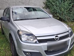 Silber Gebraucht 2005 Opel Astra Limousine | 650 € (Superpreis)