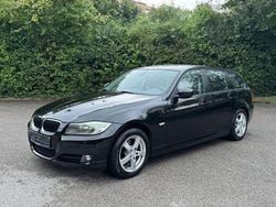 Schwarz Gebraucht 2012 BMW 318 Sport Line Kombi | 7.490 € (Superpreis)