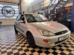 Silber Gebraucht 1999 Ford Focus Ghia Limousine | 1.999 € (Fairer Preis)