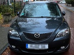 Grau Gebraucht 2006 Mazda 3 Kleinwagen | 3.599 € (Fairer Preis)
