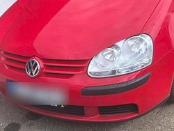 Rot Gebraucht 2008 VW Golf V Limousine | 1.950 €