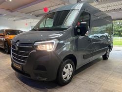 Grau Gebraucht 2022 Renault Master Van | 25.990 € (Fairer Preis)