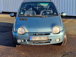 Blau Gebraucht 2003 Renault Twingo Expression Kleinwagen | 949 € (Fairer Preis)