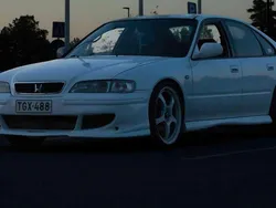 Weiß Gebraucht 1996 Honda Accord Limousine | 12.000 €