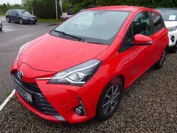 Rot Gebraucht 2019 Toyota Yaris Club Limousine | 11.790 € (Fairer Preis)